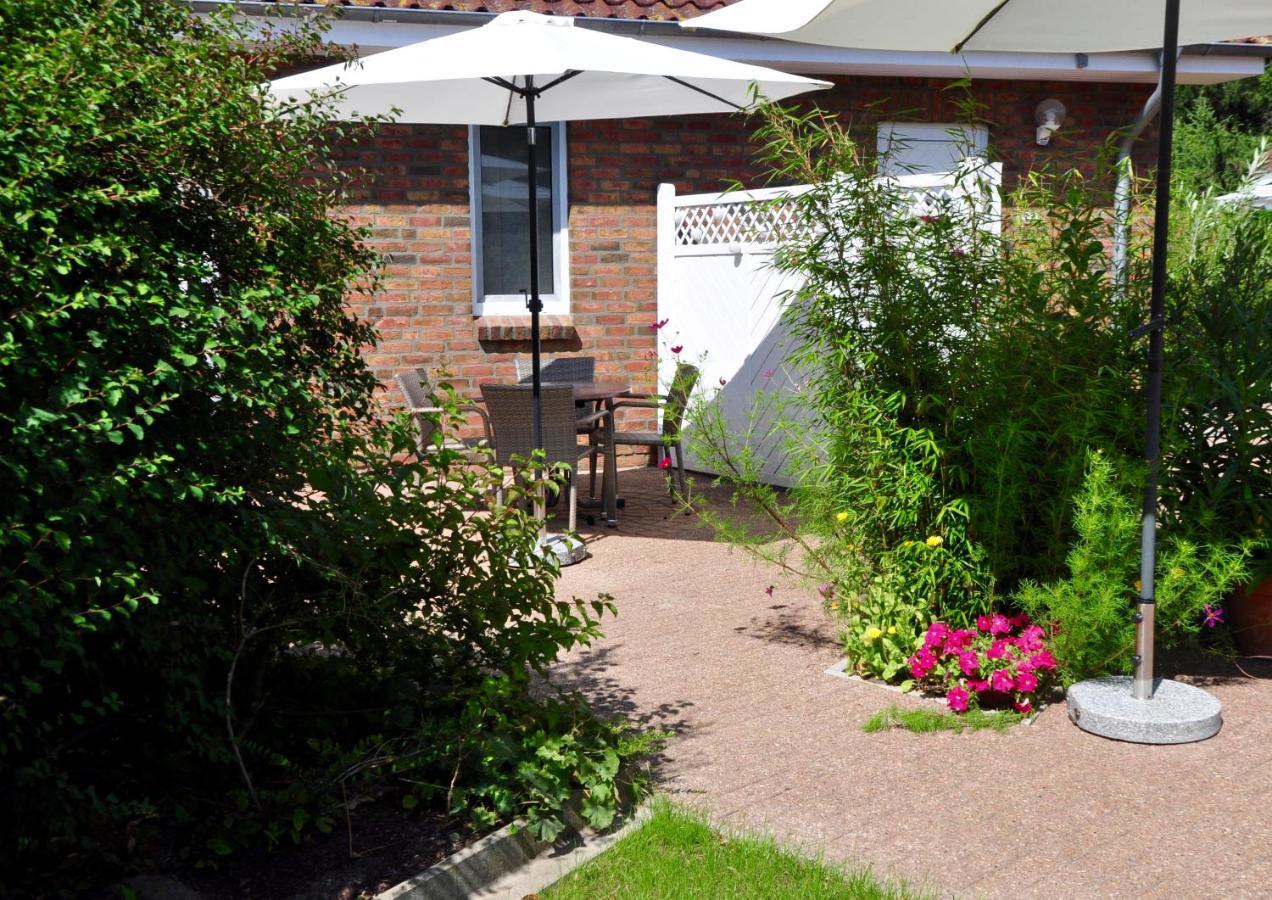 Ferienhaus Pension Sonnenblume Elmenhorst/Lichtenhagen Exterior foto